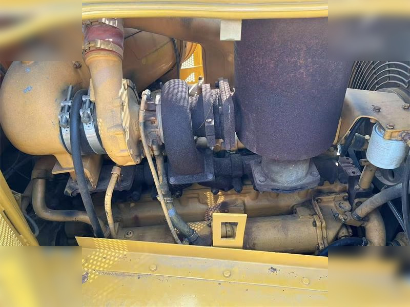 CATERPILLAR D8R - Μπουλντόζα: φωτογραφία 5 CATERPILLAR D8R - Μπουλντόζα: φωτογραφία 5