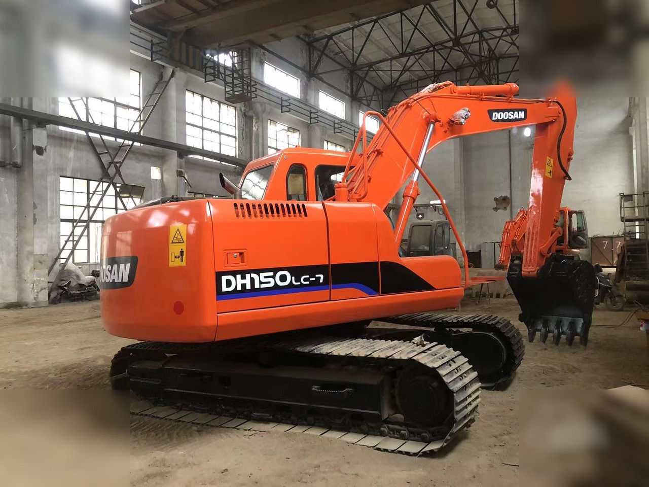 DOOSAN DH150 LC-7 - Ερπυστριοφόρος εκσκαφέας: φωτογραφία 2 DOOSAN DH150 LC-7 - Ερπυστριοφόρος εκσκαφέας: φωτογραφία 2