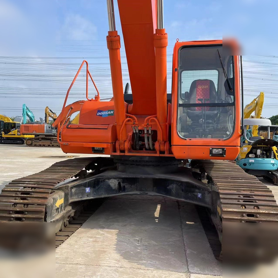 DOOSAN DH300 LC-7 - Ερπυστριοφόρος εκσκαφέας: φωτογραφία 4 DOOSAN DH300 LC-7 - Ερπυστριοφόρος εκσκαφέας: φωτογραφία 4