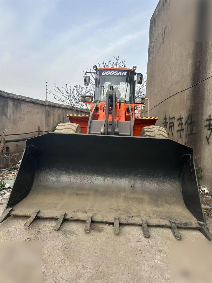 DOOSAN DL503 - Ελαστιχοφόρος φορτωτής: φωτογραφία 3 DOOSAN DL503 - Ελαστιχοφόρος φορτωτής: φωτογραφία 3