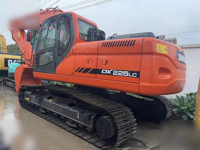 DOOSAN DX225 LC-5 - Ερπυστριοφόρος εκσκαφέας: φωτογραφία 1 DOOSAN DX225 LC-5 - Ερπυστριοφόρος εκσκαφέας: φωτογραφία 1