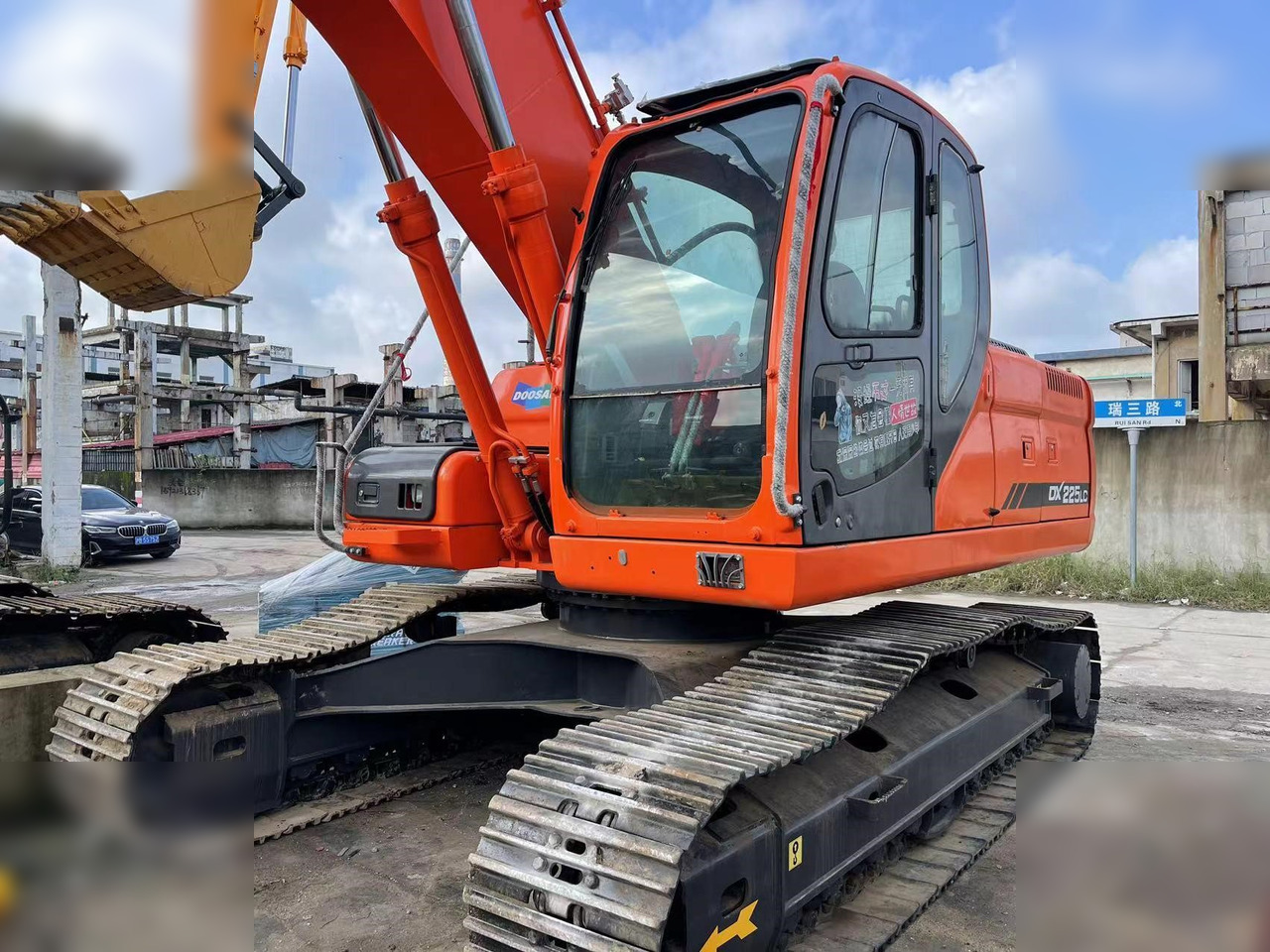 DOOSAN DX225 LCA - Ερπυστριοφόρος εκσκαφέας: φωτογραφία 3 DOOSAN DX225 LCA - Ερπυστριοφόρος εκσκαφέας: φωτογραφία 3