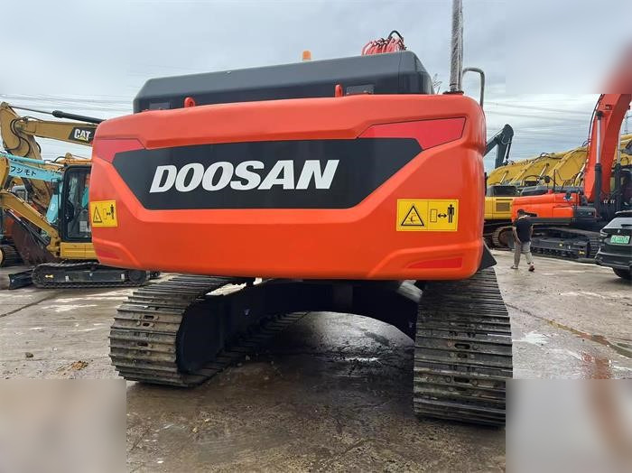 DOOSAN DX225 LCA - Ερπυστριοφόρος εκσκαφέας: φωτογραφία 3 DOOSAN DX225 LCA - Ερπυστριοφόρος εκσκαφέας: φωτογραφία 3