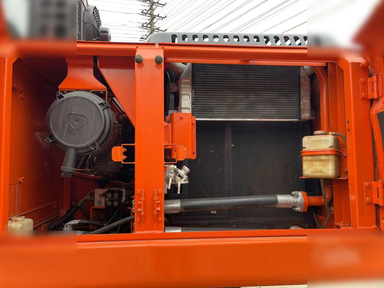 DOOSAN DX225 LC - Ερπυστριοφόρος εκσκαφέας: φωτογραφία 3 DOOSAN DX225 LC - Ερπυστριοφόρος εκσκαφέας: φωτογραφία 3