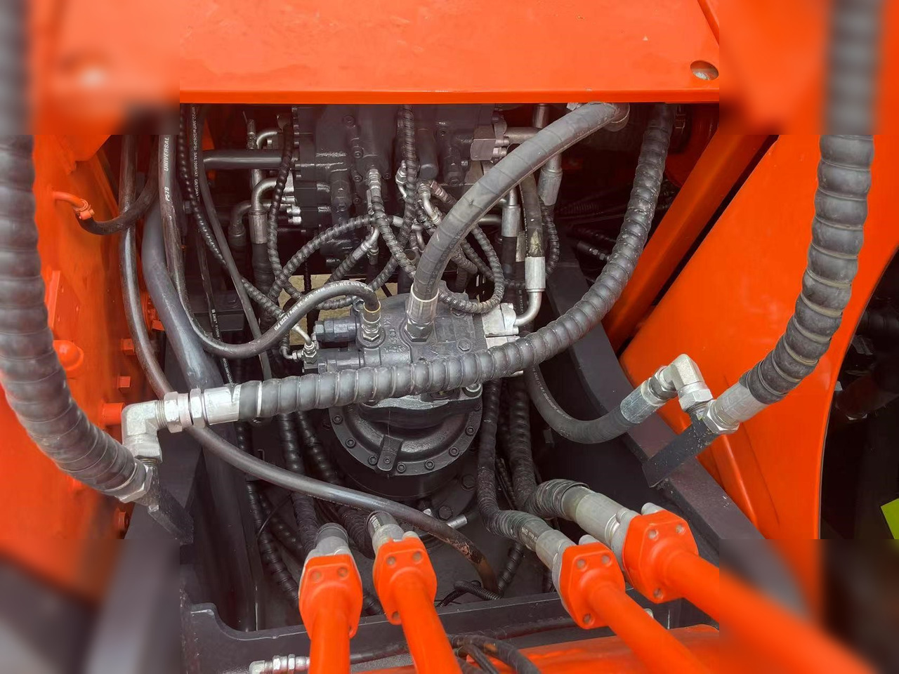 Ερπυστριοφόρος εκσκαφέας DOOSAN DX225 LC: φωτογραφία 10 Ερπυστριοφόρος εκσκαφέας DOOSAN DX225 LC: φωτογραφία 10