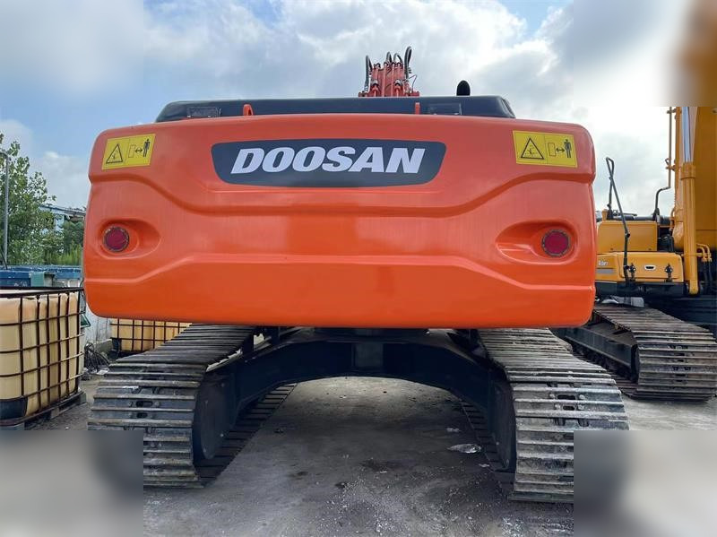 DOOSAN DX225 LC - Ερπυστριοφόρος εκσκαφέας: φωτογραφία 4 DOOSAN DX225 LC - Ερπυστριοφόρος εκσκαφέας: φωτογραφία 4