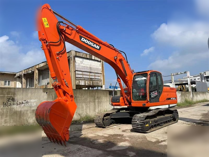 DOOSAN DX225 LC - Ερπυστριοφόρος εκσκαφέας: φωτογραφία 3 DOOSAN DX225 LC - Ερπυστριοφόρος εκσκαφέας: φωτογραφία 3