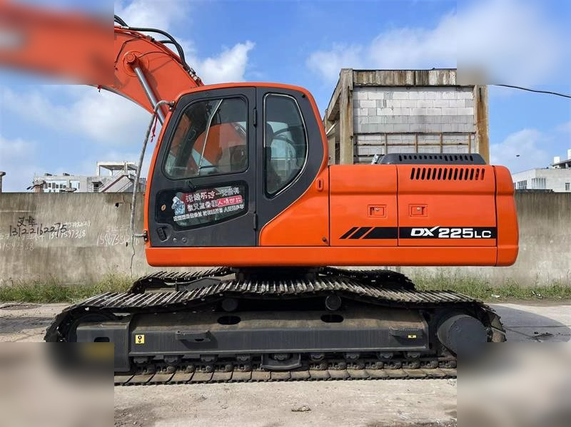 DOOSAN DX225 LC - Ερπυστριοφόρος εκσκαφέας: φωτογραφία 5 DOOSAN DX225 LC - Ερπυστριοφόρος εκσκαφέας: φωτογραφία 5