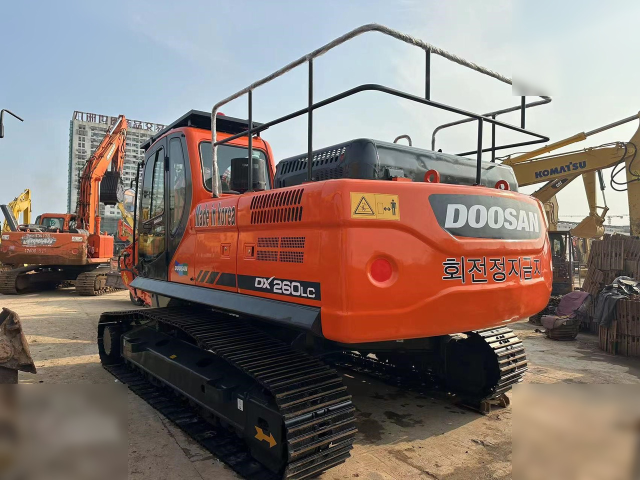 DOOSAN DX260 LC - Ερπυστριοφόρος εκσκαφέας: φωτογραφία 2 DOOSAN DX260 LC - Ερπυστριοφόρος εκσκαφέας: φωτογραφία 2