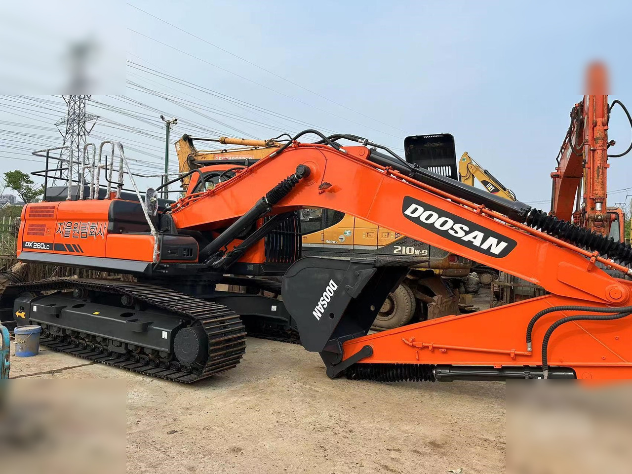 DOOSAN DX260 LC - Ερπυστριοφόρος εκσκαφέας: φωτογραφία 3 DOOSAN DX260 LC - Ερπυστριοφόρος εκσκαφέας: φωτογραφία 3