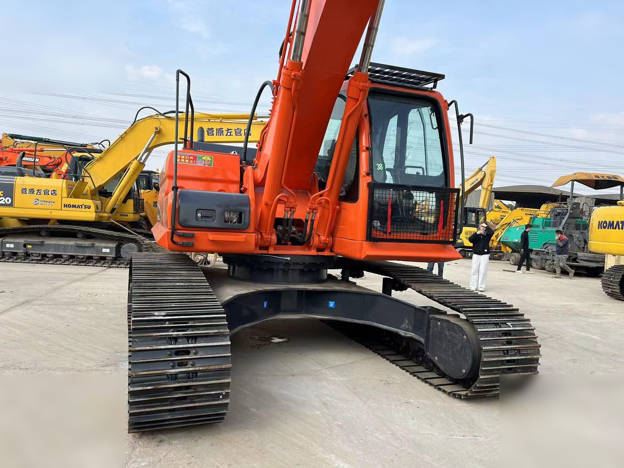 DOOSAN DX300 LC-9C - Ερπυστριοφόρος εκσκαφέας: φωτογραφία 4 DOOSAN DX300 LC-9C - Ερπυστριοφόρος εκσκαφέας: φωτογραφία 4