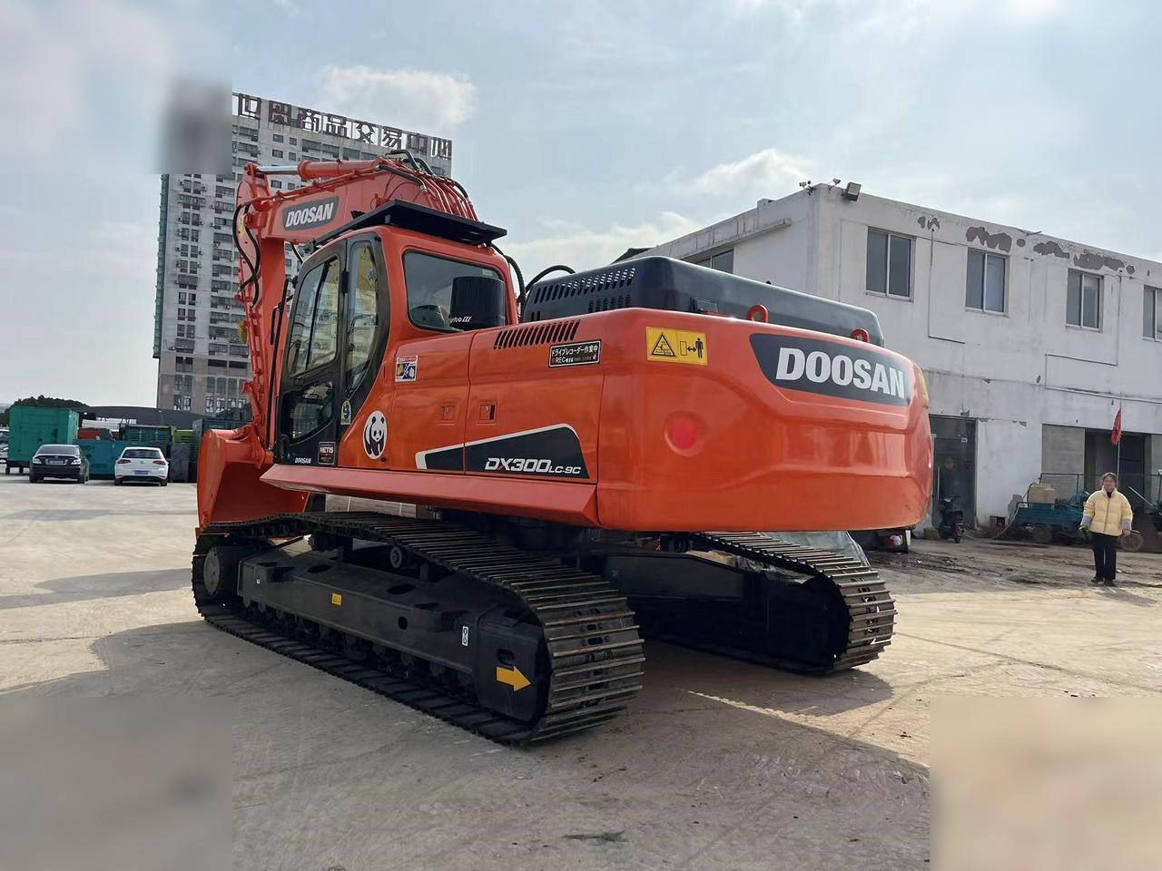DOOSAN DX300 LC-9C - Ερπυστριοφόρος εκσκαφέας: φωτογραφία 3 DOOSAN DX300 LC-9C - Ερπυστριοφόρος εκσκαφέας: φωτογραφία 3