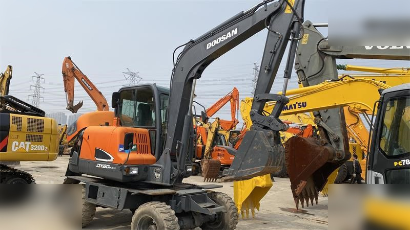 DOOSAN DX60W ECO - Τροχοφόρος εκσκαφέας: φωτογραφία 3 DOOSAN DX60W ECO - Τροχοφόρος εκσκαφέας: φωτογραφία 3