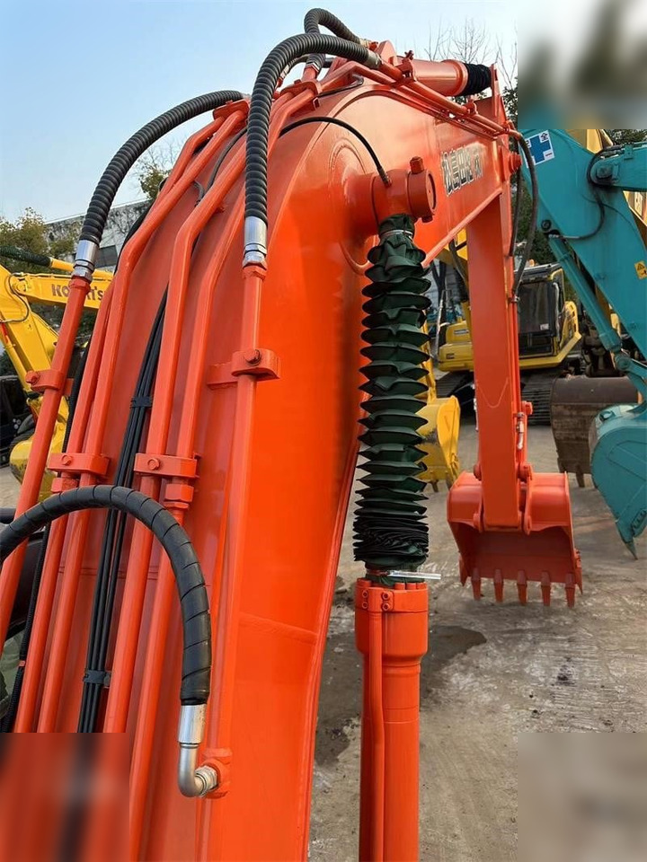 HITACHI ZX200-3G - Ερπυστριοφόρος εκσκαφέας: φωτογραφία 4 HITACHI ZX200-3G - Ερπυστριοφόρος εκσκαφέας: φωτογραφία 4