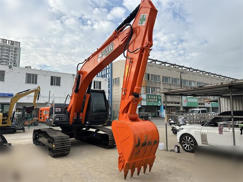 HITACHI ZX200 LC - Ερπυστριοφόρος εκσκαφέας: φωτογραφία 3 HITACHI ZX200 LC - Ερπυστριοφόρος εκσκαφέας: φωτογραφία 3