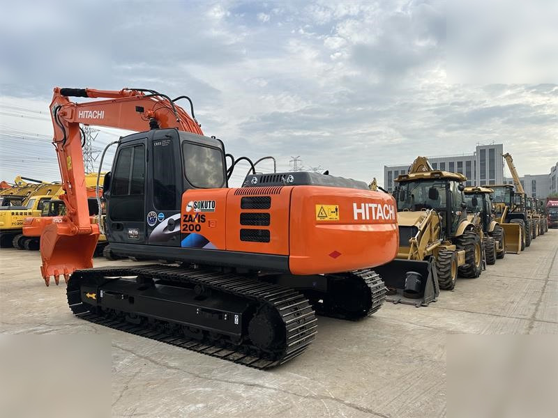HITACHI ZX200 LC - Ερπυστριοφόρος εκσκαφέας: φωτογραφία 4 HITACHI ZX200 LC - Ερπυστριοφόρος εκσκαφέας: φωτογραφία 4