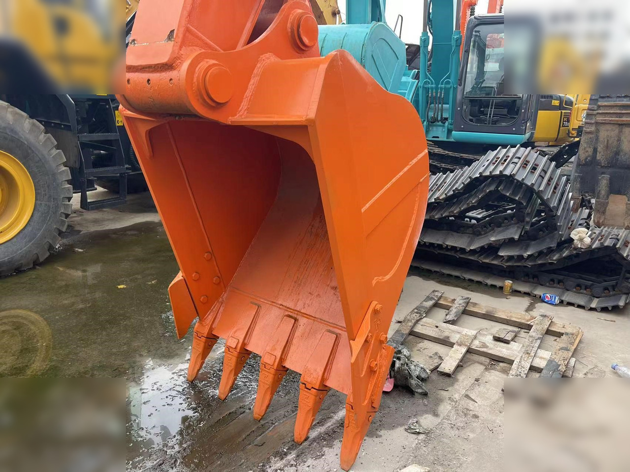 HITACHI ZX200 - Ερπυστριοφόρος εκσκαφέας: φωτογραφία 3 HITACHI ZX200 - Ερπυστριοφόρος εκσκαφέας: φωτογραφία 3