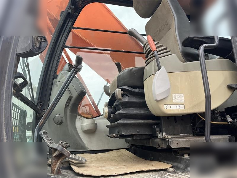 HITACHI ZX350H-5G - Ερπυστριοφόρος εκσκαφέας: φωτογραφία 5 HITACHI ZX350H-5G - Ερπυστριοφόρος εκσκαφέας: φωτογραφία 5