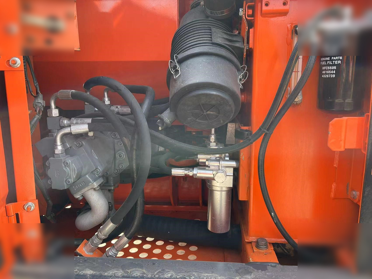 HITACHI ZX70 - Ερπυστριοφόρος εκσκαφέας: φωτογραφία 4 HITACHI ZX70 - Ερπυστριοφόρος εκσκαφέας: φωτογραφία 4