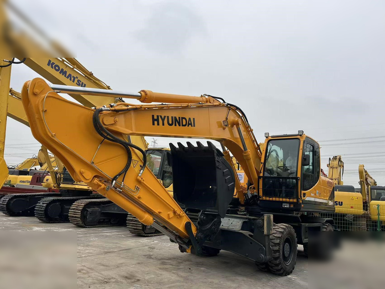 HYUNDAI ROBEX 210W-9S - Τροχοφόρος εκσκαφέας: φωτογραφία 4 HYUNDAI ROBEX 210W-9S - Τροχοφόρος εκσκαφέας: φωτογραφία 4