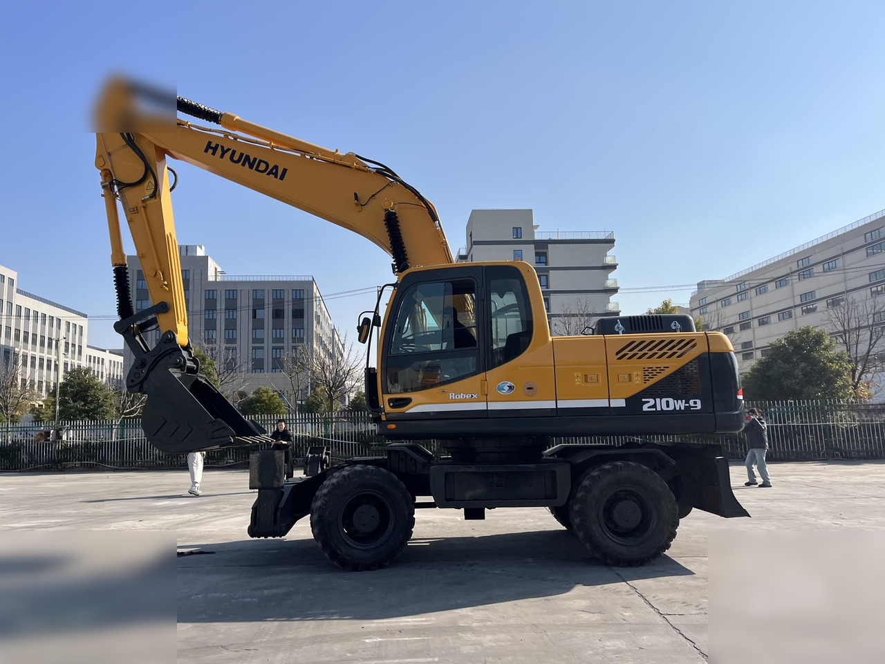 HYUNDAI ROBEX 210W-9 - Τροχοφόρος εκσκαφέας: φωτογραφία 1 HYUNDAI ROBEX 210W-9 - Τροχοφόρος εκσκαφέας: φωτογραφία 1
