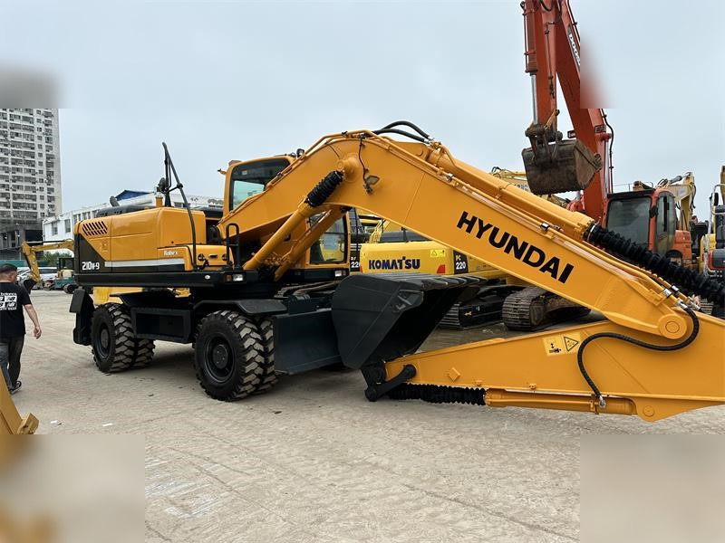 HYUNDAI ROBEX 210W-9 - Τροχοφόρος εκσκαφέας: φωτογραφία 4 HYUNDAI ROBEX 210W-9 - Τροχοφόρος εκσκαφέας: φωτογραφία 4