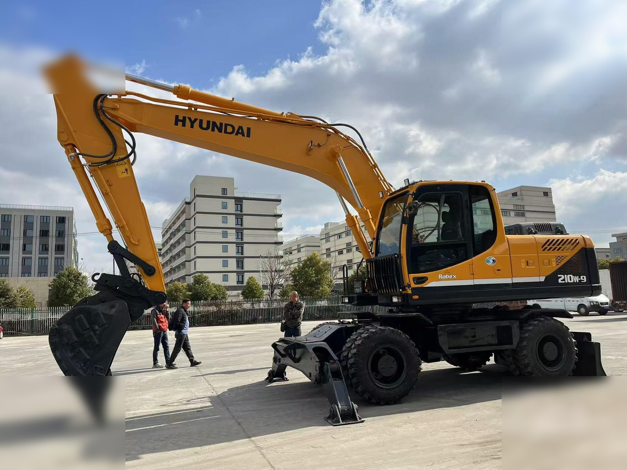 HYUNDAI ROBEX 210W-9 - Τροχοφόρος εκσκαφέας: φωτογραφία 4 HYUNDAI ROBEX 210W-9 - Τροχοφόρος εκσκαφέας: φωτογραφία 4