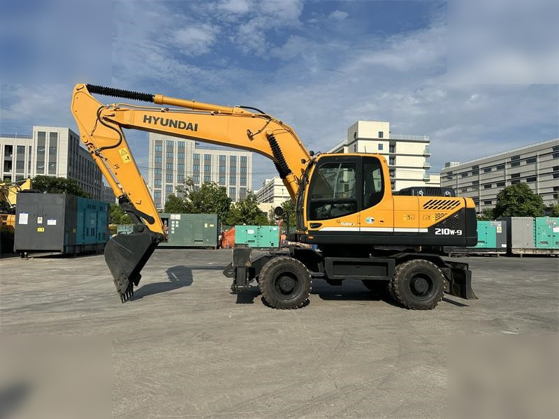HYUNDAI ROBEX 210W-9 - Τροχοφόρος εκσκαφέας: φωτογραφία 1 HYUNDAI ROBEX 210W-9 - Τροχοφόρος εκσκαφέας: φωτογραφία 1