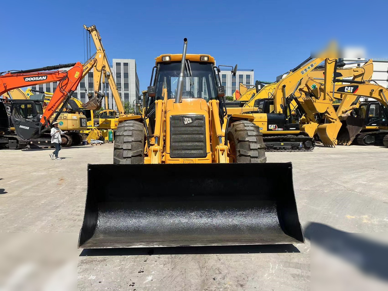 JCB 4CX - Φορτωτής εκσκαφέας: φωτογραφία 2 JCB 4CX - Φορτωτής εκσκαφέας: φωτογραφία 2