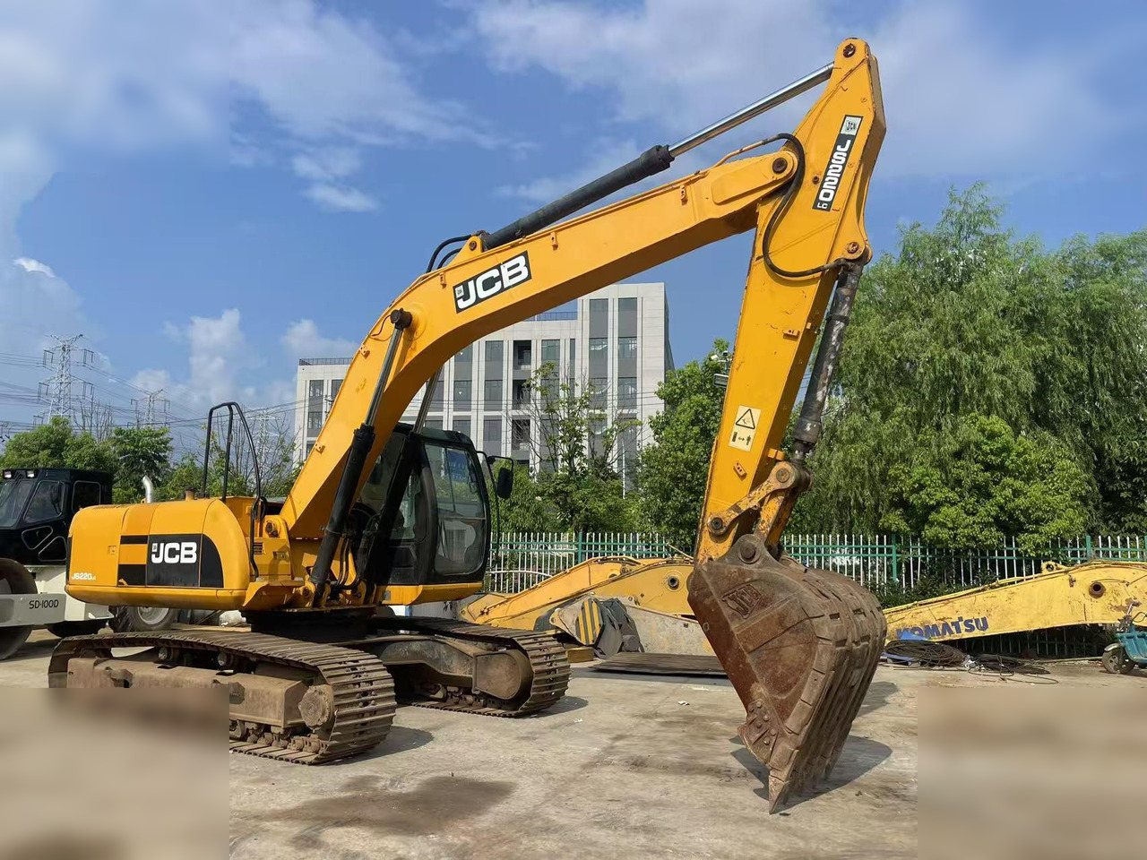 JCB JS220 LC - Ερπυστριοφόρος εκσκαφέας: φωτογραφία 1 JCB JS220 LC - Ερπυστριοφόρος εκσκαφέας: φωτογραφία 1