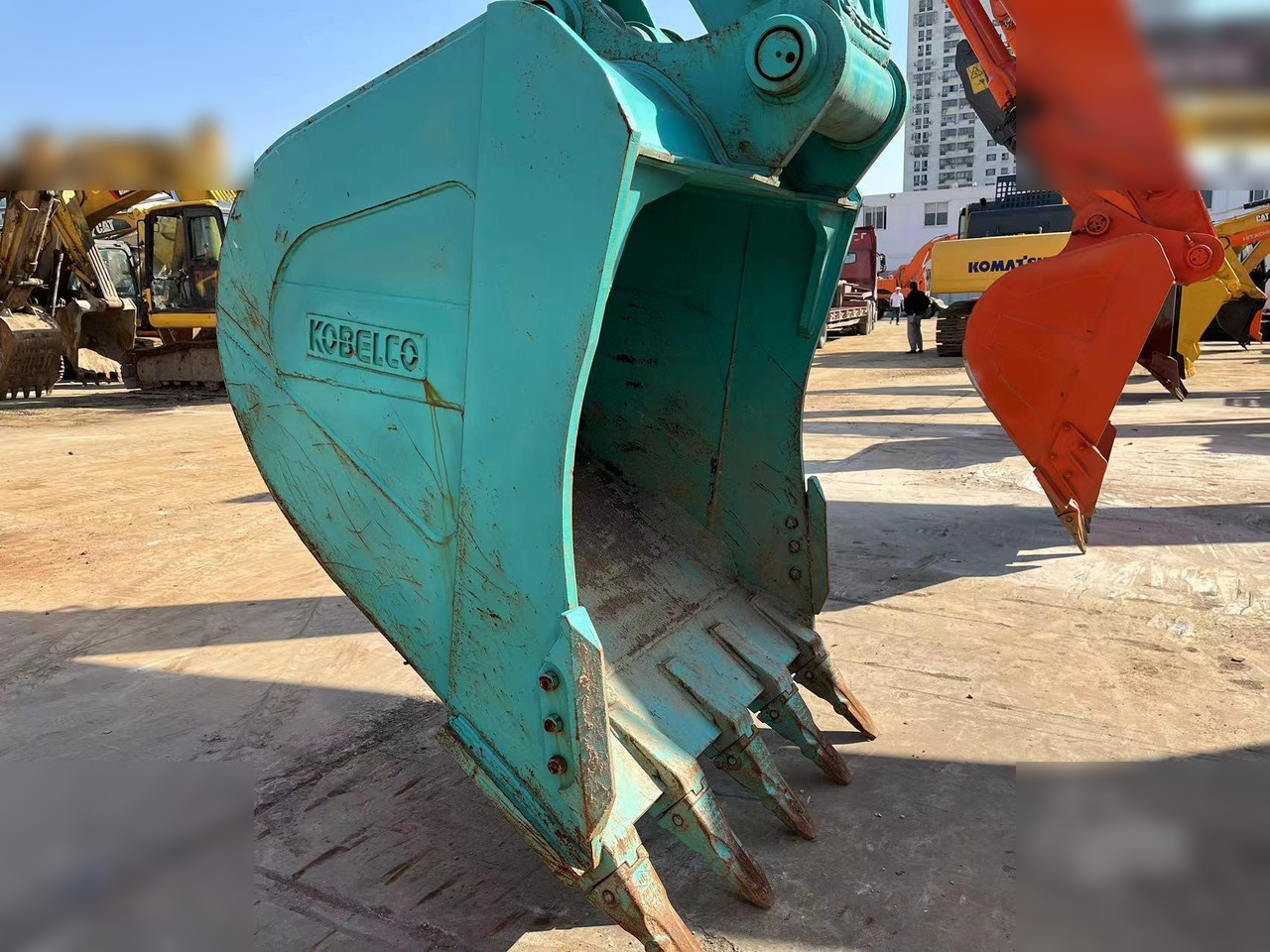 KOBELCO SK350D - Ερπυστριοφόρος εκσκαφέας: φωτογραφία 4 KOBELCO SK350D - Ερπυστριοφόρος εκσκαφέας: φωτογραφία 4
