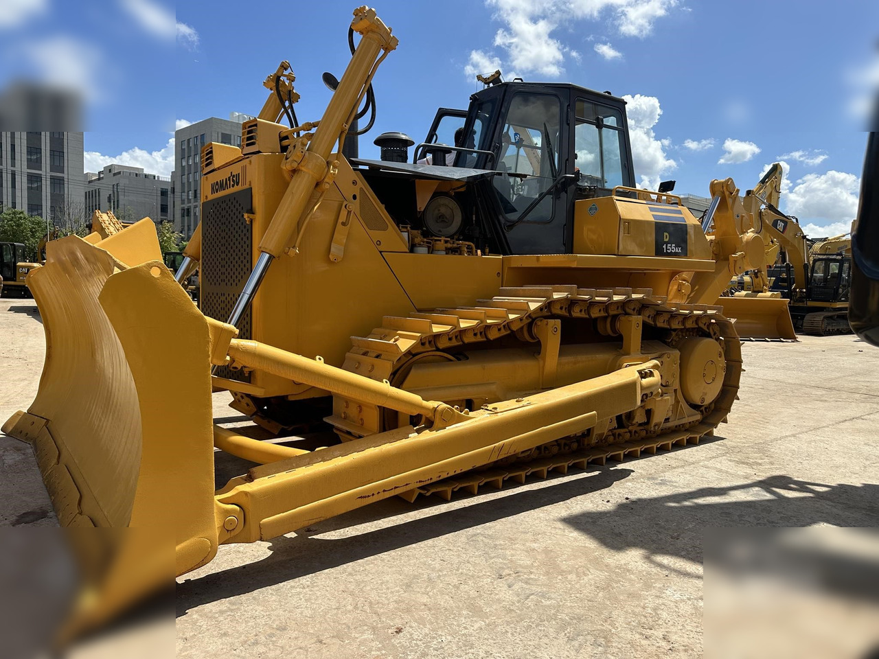 KOMATSU D155A-5 - Μπουλντόζα: φωτογραφία 3 KOMATSU D155A-5 - Μπουλντόζα: φωτογραφία 3