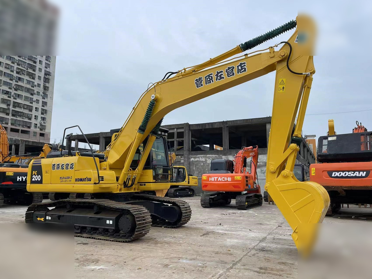 KOMATSU PC200-8N1 - Ερπυστριοφόρος εκσκαφέας: φωτογραφία 3 KOMATSU PC200-8N1 - Ερπυστριοφόρος εκσκαφέας: φωτογραφία 3
