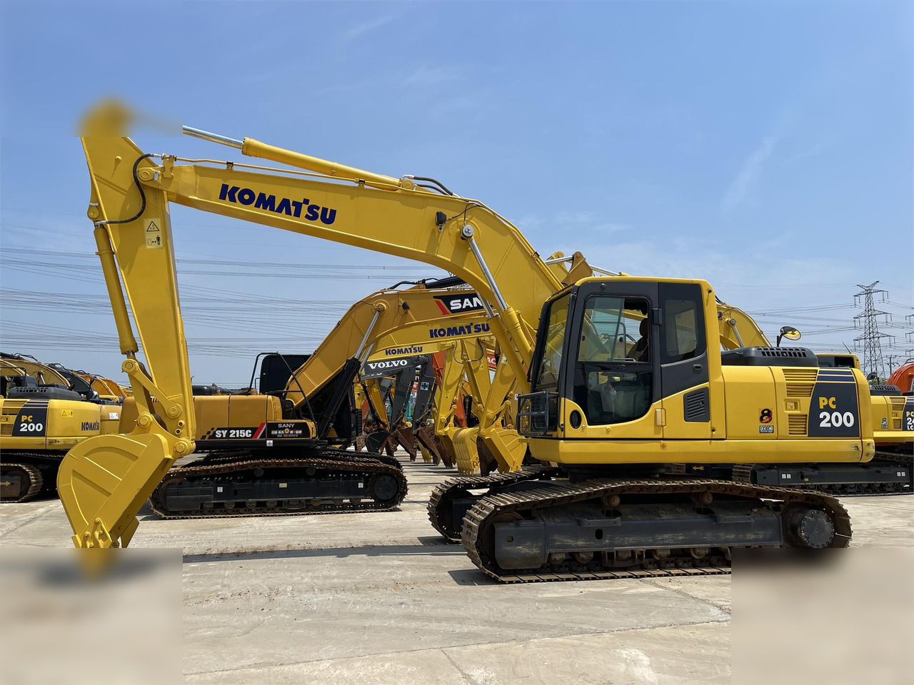 KOMATSU PC200-8 - Ερπυστριοφόρος εκσκαφέας: φωτογραφία 2 KOMATSU PC200-8 - Ερπυστριοφόρος εκσκαφέας: φωτογραφία 2