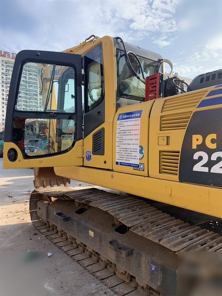 KOMATSU PC220-8N1 - Ερπυστριοφόρος εκσκαφέας: φωτογραφία 2 KOMATSU PC220-8N1 - Ερπυστριοφόρος εκσκαφέας: φωτογραφία 2