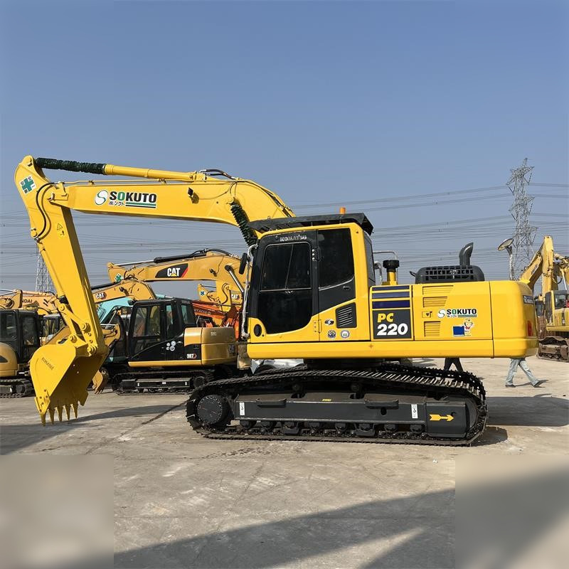 KOMATSU PC220-8 - Ερπυστριοφόρος εκσκαφέας: φωτογραφία 1 KOMATSU PC220-8 - Ερπυστριοφόρος εκσκαφέας: φωτογραφία 1