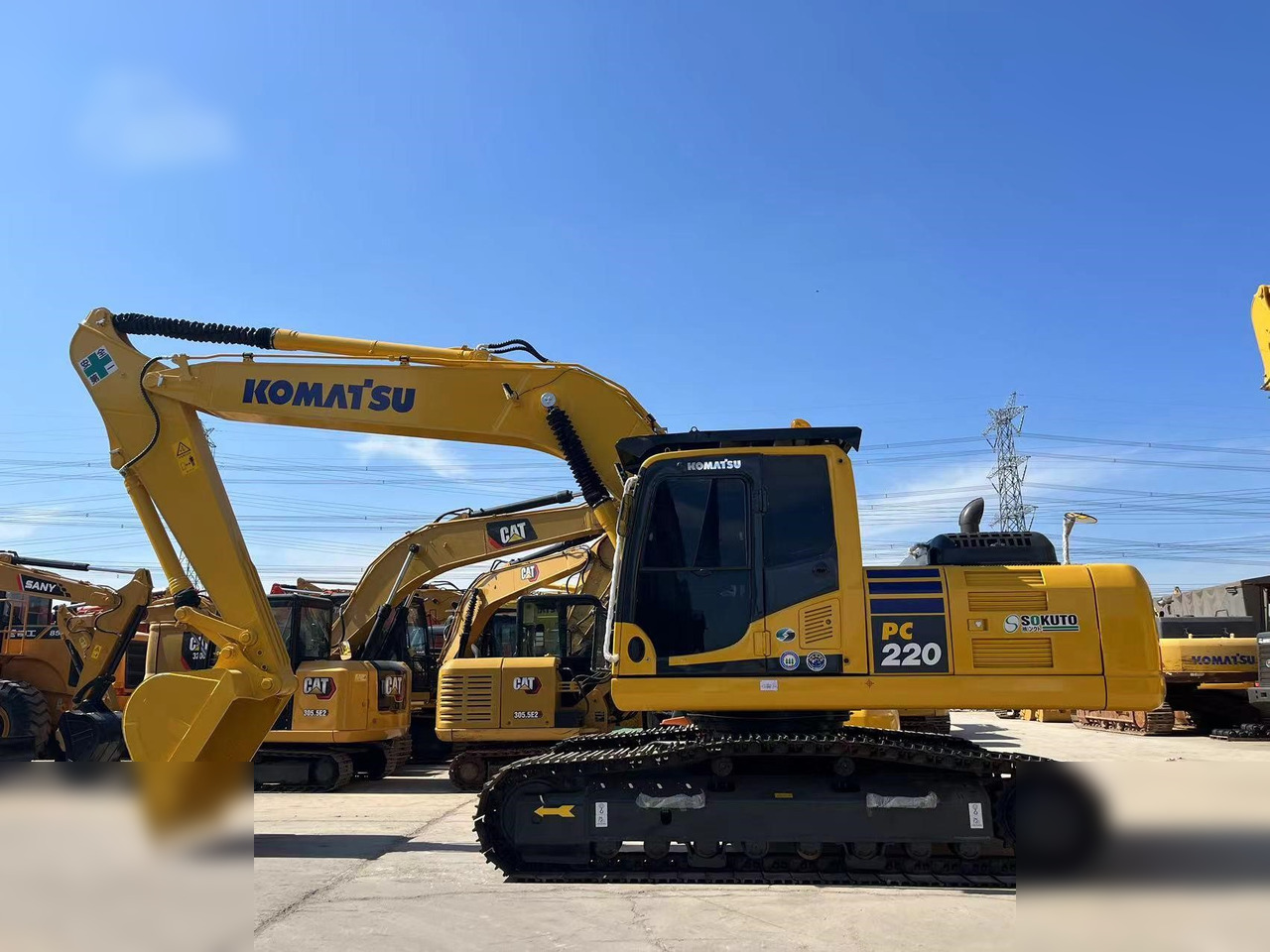 KOMATSU PC220-8 - Ερπυστριοφόρος εκσκαφέας: φωτογραφία 1 KOMATSU PC220-8 - Ερπυστριοφόρος εκσκαφέας: φωτογραφία 1