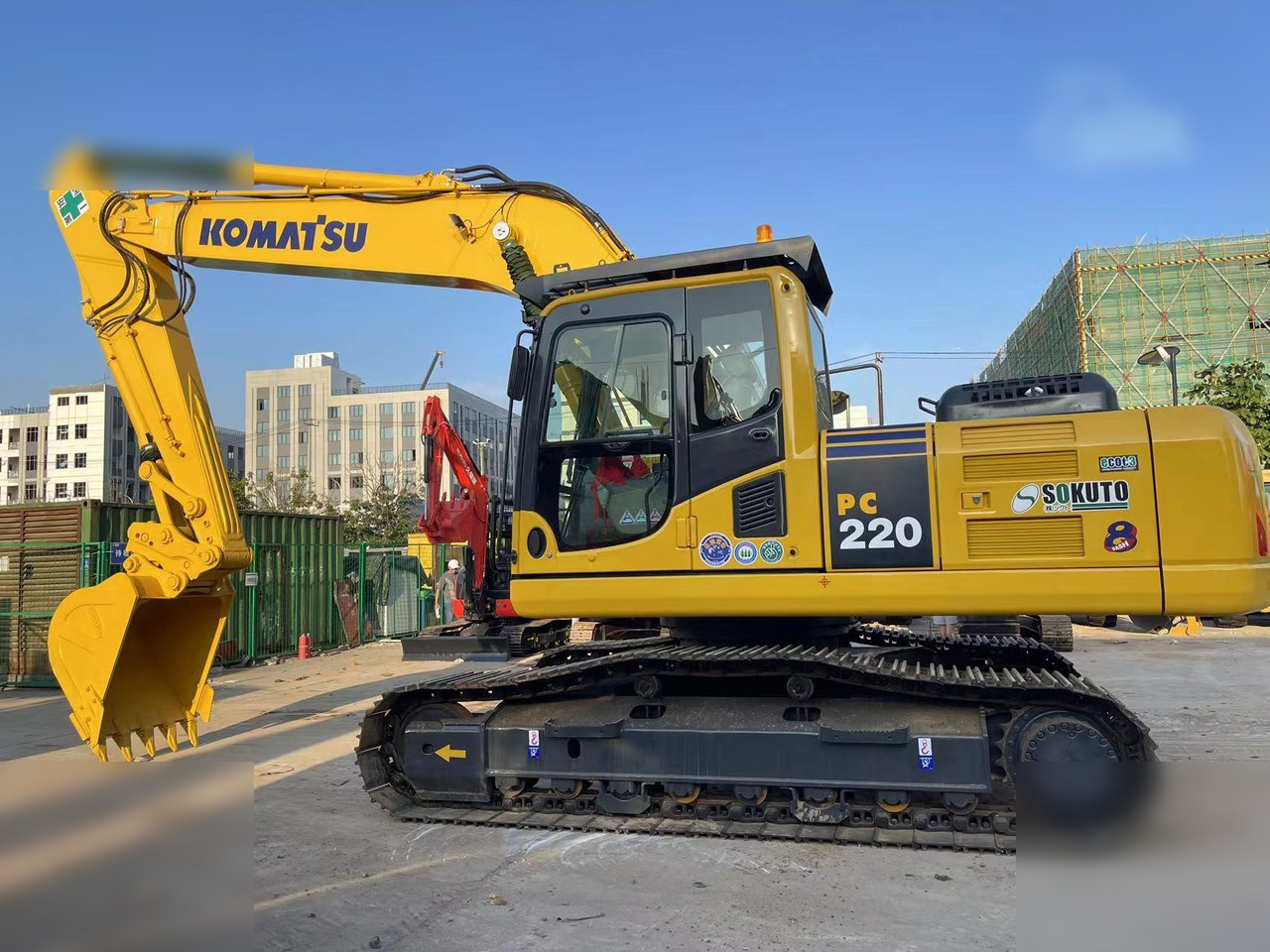 KOMATSU PC220-8 - Ερπυστριοφόρος εκσκαφέας: φωτογραφία 3 KOMATSU PC220-8 - Ερπυστριοφόρος εκσκαφέας: φωτογραφία 3