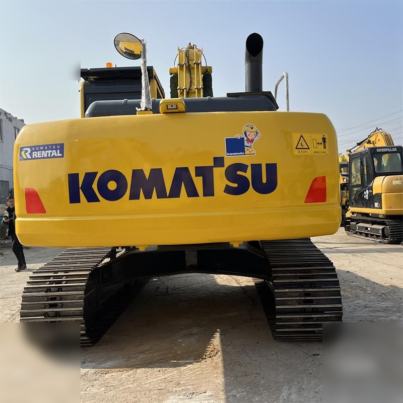 KOMATSU PC220-8 - Ερπυστριοφόρος εκσκαφέας: φωτογραφία 4 KOMATSU PC220-8 - Ερπυστριοφόρος εκσκαφέας: φωτογραφία 4