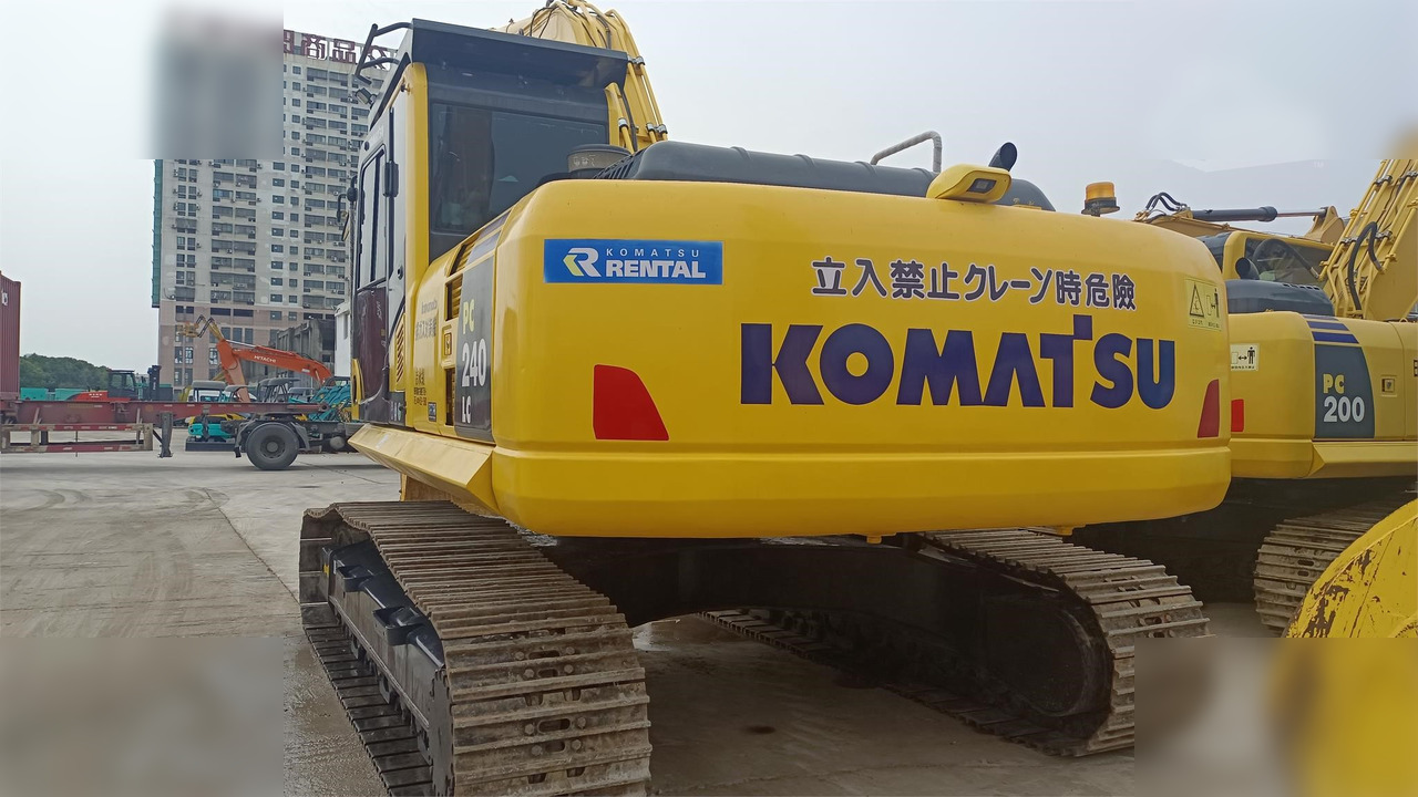 KOMATSU PC240 LC-8 - Ερπυστριοφόρος εκσκαφέας: φωτογραφία 3 KOMATSU PC240 LC-8 - Ερπυστριοφόρος εκσκαφέας: φωτογραφία 3