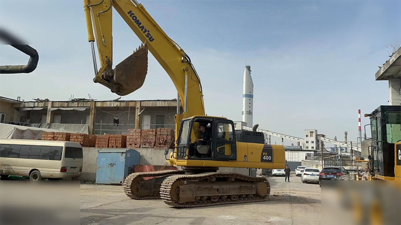 KOMATSU PC400-8 - Ερπυστριοφόρος εκσκαφέας: φωτογραφία 2 KOMATSU PC400-8 - Ερπυστριοφόρος εκσκαφέας: φωτογραφία 2