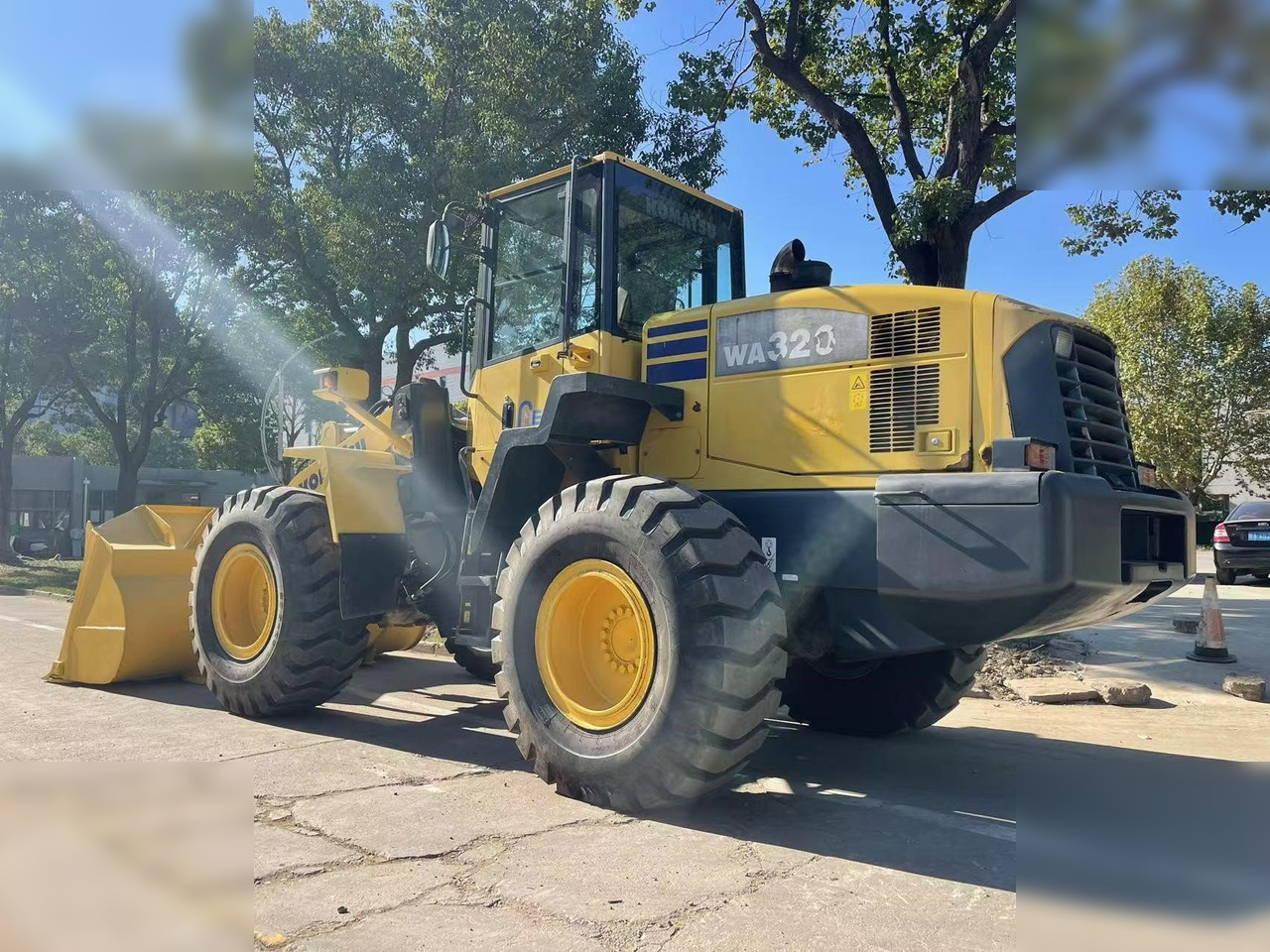 KOMATSU WA320-5 - Ελαστιχοφόρος φορτωτής: φωτογραφία 3 KOMATSU WA320-5 - Ελαστιχοφόρος φορτωτής: φωτογραφία 3