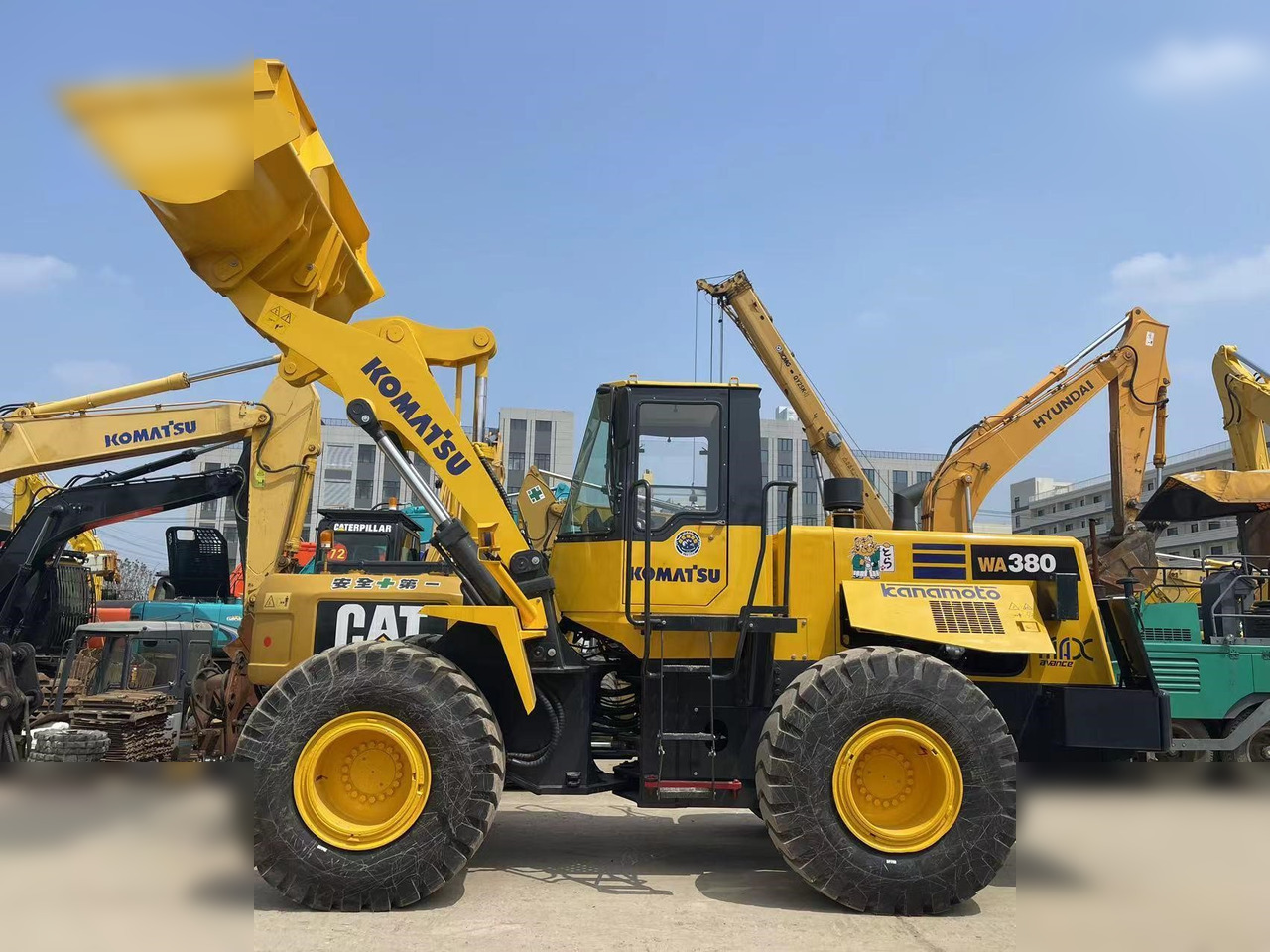 KOMATSU WA380-3 - Ελαστιχοφόρος φορτωτής: φωτογραφία 1 KOMATSU WA380-3 - Ελαστιχοφόρος φορτωτής: φωτογραφία 1