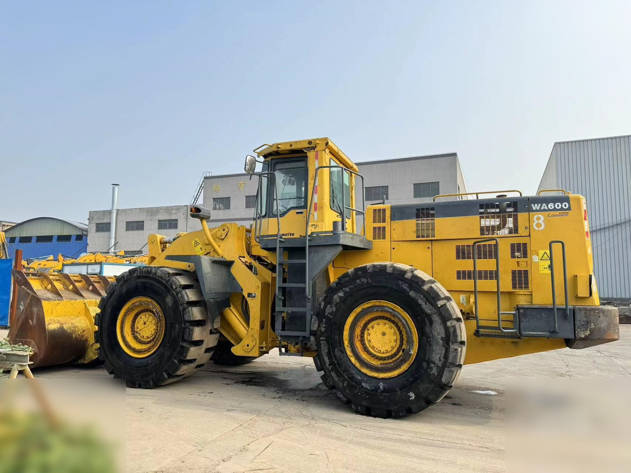 KOMATSU WA600-3 - Ελαστιχοφόρος φορτωτής: φωτογραφία 1 KOMATSU WA600-3 - Ελαστιχοφόρος φορτωτής: φωτογραφία 1