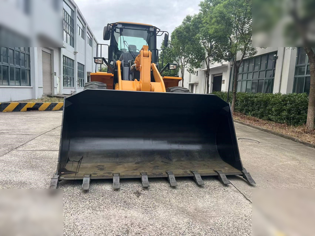 LIUGONG 856H - Ελαστιχοφόρος φορτωτής: φωτογραφία 2 LIUGONG 856H - Ελαστιχοφόρος φορτωτής: φωτογραφία 2