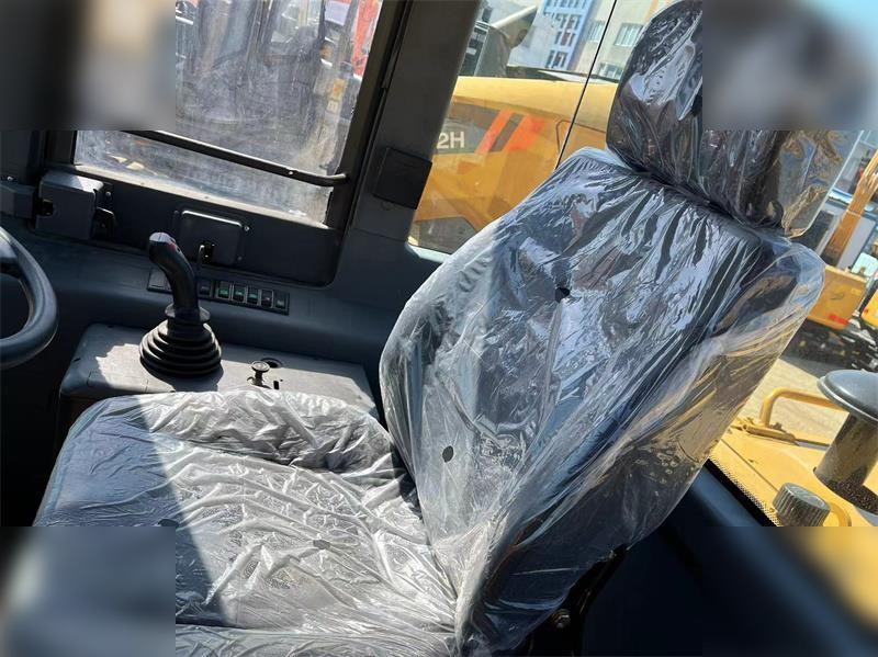 Ελαστιχοφόρος φορτωτής SDLG LG936L: φωτογραφία 8