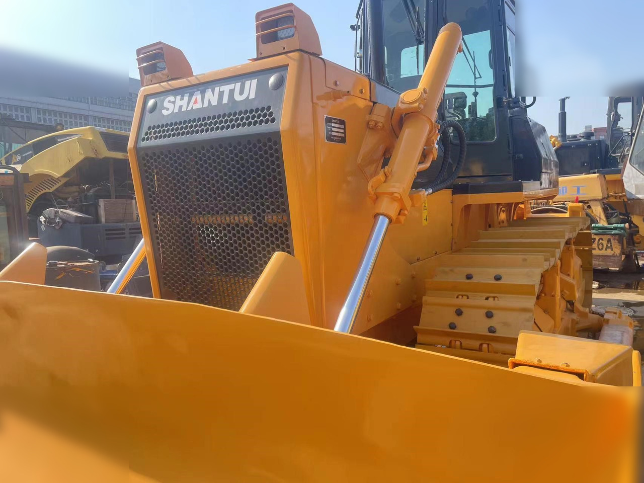 SHANTUI SD16 - Μπουλντόζα: φωτογραφία 5 SHANTUI SD16 - Μπουλντόζα: φωτογραφία 5