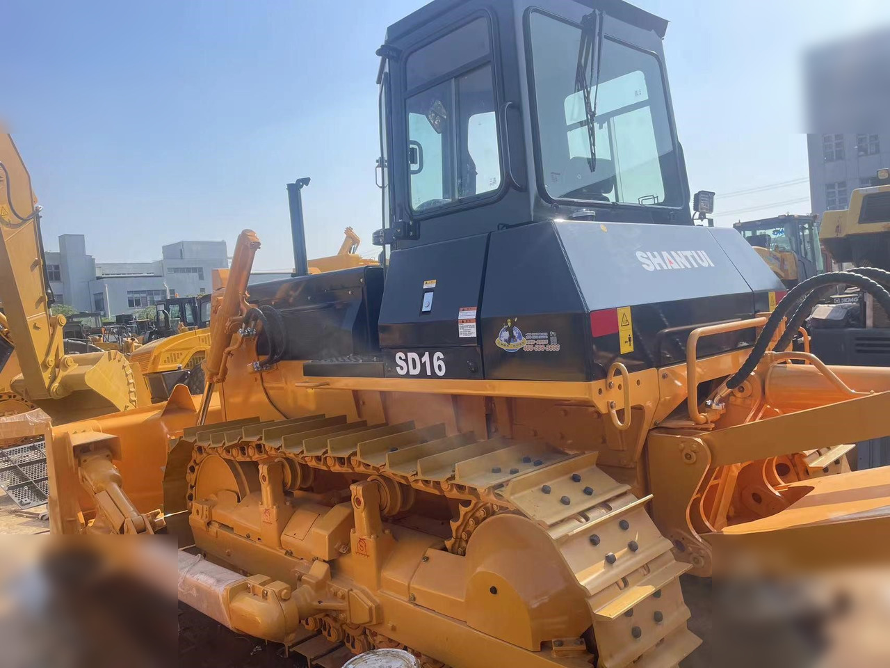 SHANTUI SD16 - Μπουλντόζα: φωτογραφία 3 SHANTUI SD16 - Μπουλντόζα: φωτογραφία 3