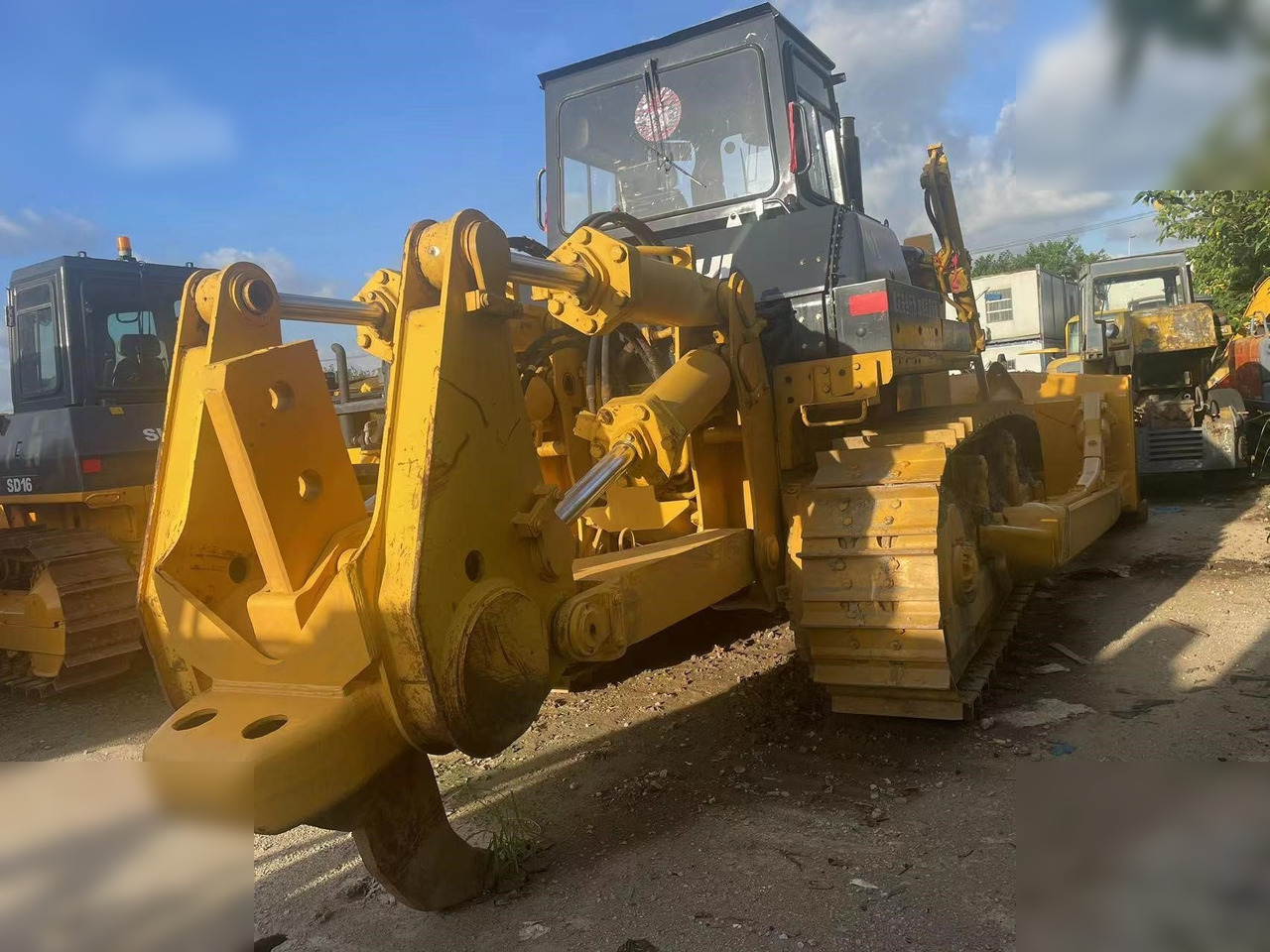 SHANTUI SD32 - Μπουλντόζα: φωτογραφία 3 SHANTUI SD32 - Μπουλντόζα: φωτογραφία 3