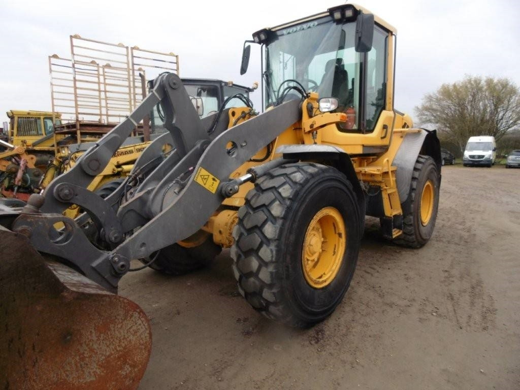 Volvo L 60 F - Ελαστιχοφόρος φορτωτής: φωτογραφία 4 Volvo L 60 F - Ελαστιχοφόρος φορτωτής: φωτογραφία 4
